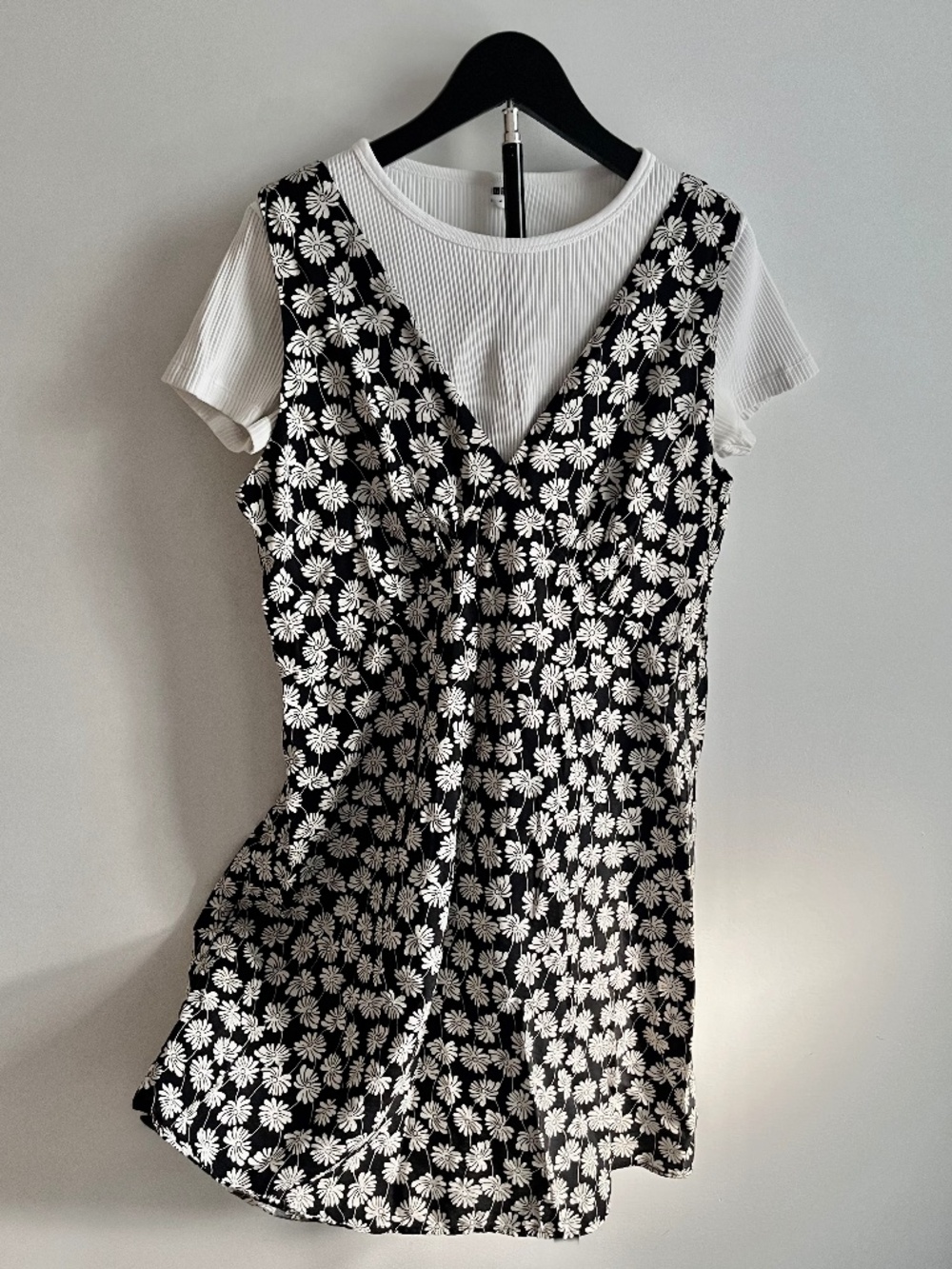 90s style daisy v-neck dress - Size 14 - Gap